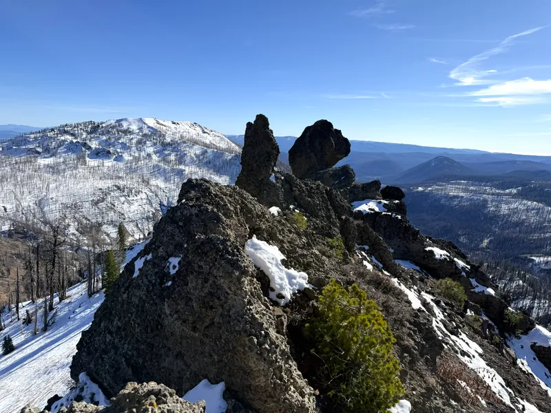 lassen-rocks